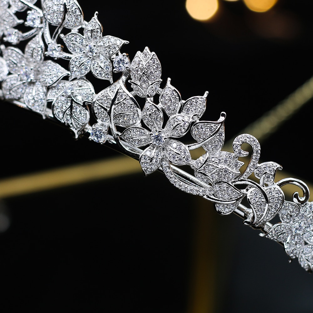 Tiara Headband Elegant Hair Accessory Tiara Headband Elegant Hair Accessory