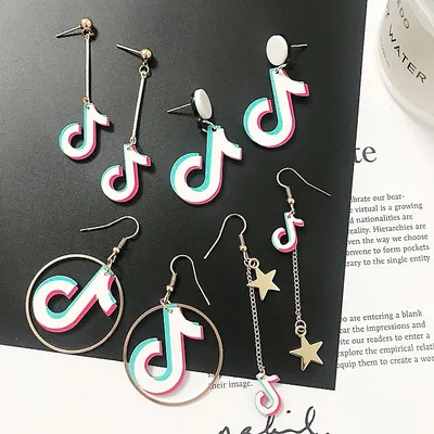 TikTok Earrings Trendy Fashion Accessory TikTok Earrings Trendy Fashion Accessory