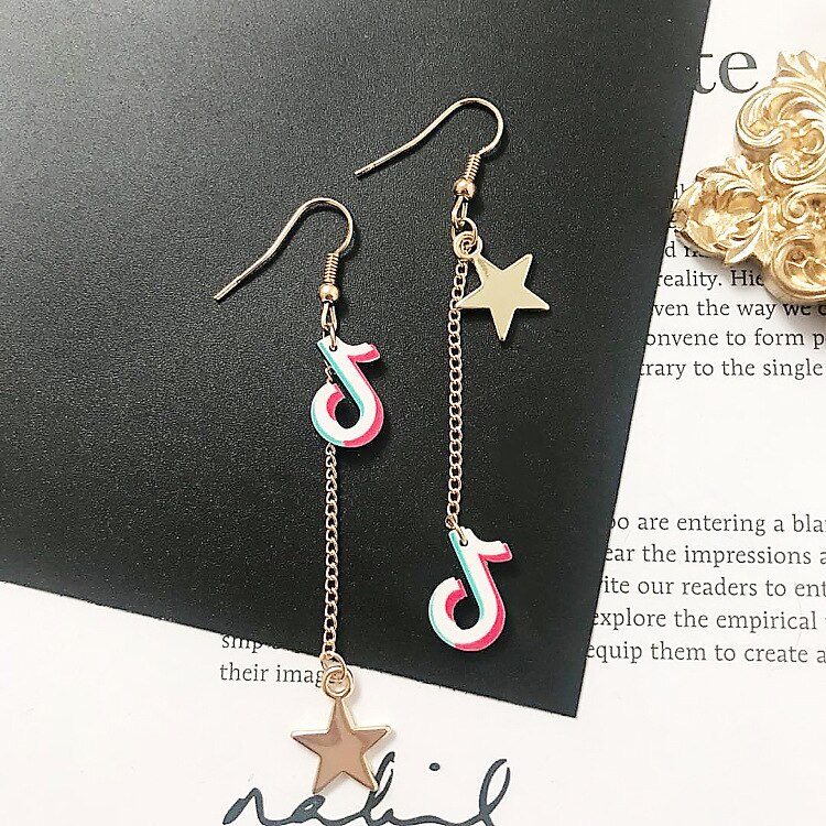 TikTok Earrings Trendy Fashion Accessory TikTok Earrings Trendy Fashion Accessory