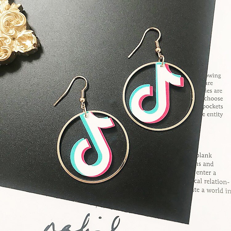 TikTok Earrings Trendy Fashion Accessory TikTok Earrings Trendy Fashion Accessory