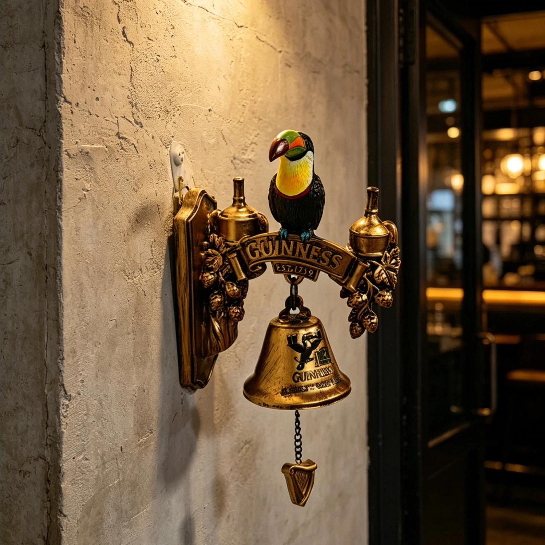 Toucan Guinness Wall-Mounted Bell Resin Statue, Antique-Style 3D Wall Decoration, Home Bar Entrance Soft Decor Piece