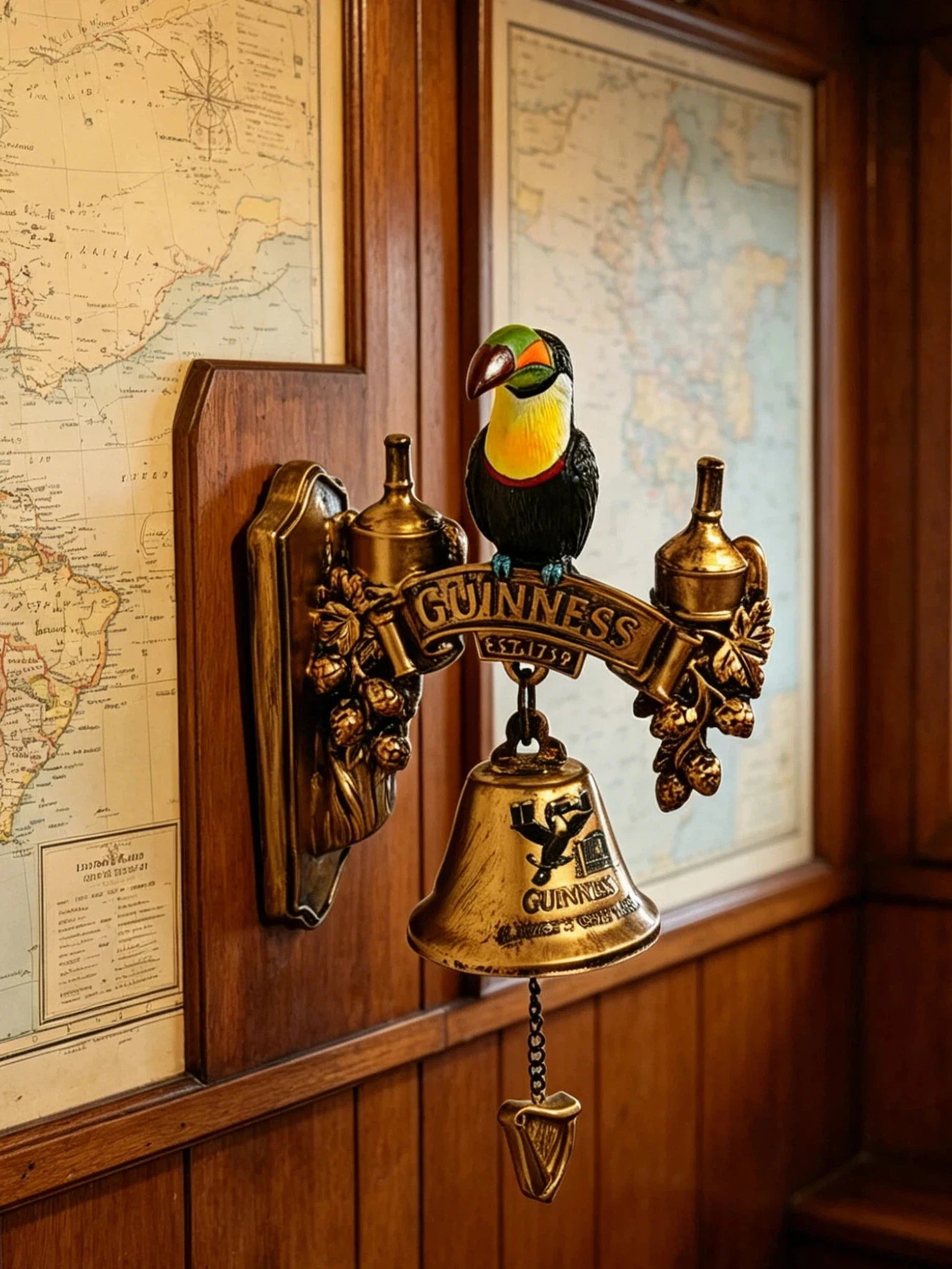 Toucan Guinness Wall-Mounted Bell Resin Statue, Antique-Style 3D Wall Decoration, Home Bar Entrance Soft Decor Piece