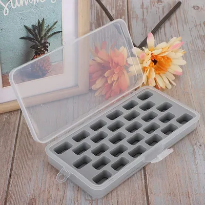 Transparent 28 Grid Bobbin Box Transparent 28 Grid Bobbin Box