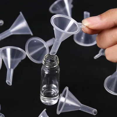 Transparent Small Plastic Funnels (10 pcs)