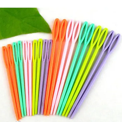 Two Size Plastic Knitting Needles (20pcs) Two Size Plastic Knitting Needles (20pcs)