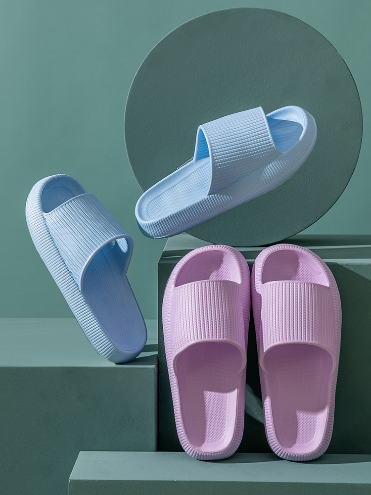 Unisex Anti Slip Slippers Thick Platform Cloud Slippers Summer Beach EVA Soft Sole Slide Sandals Leisure Indoor Bathroom Unisex Anti Slip Slippers Thick Platform Cloud Slippers Summer Beach EVA Soft Sole Slide Sandals Leisure Indoor Bathroom