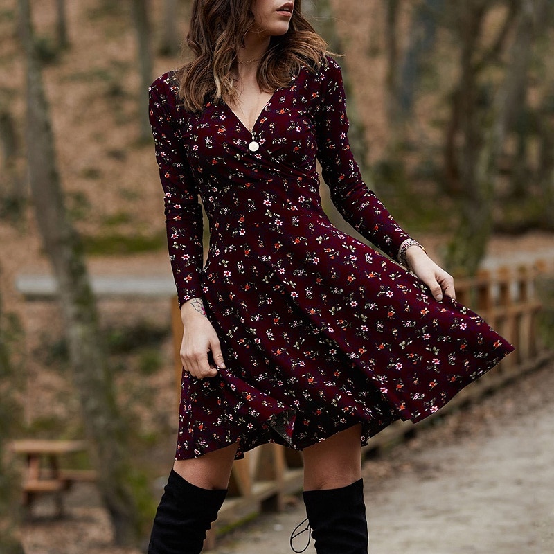 V Neck Long Sleeve Floral Dress V Neck Long Sleeve Floral Dress