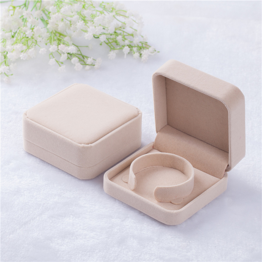 Velvet Bangle Box Jewelry Holder Velvet Bangle Box Jewelry Holder