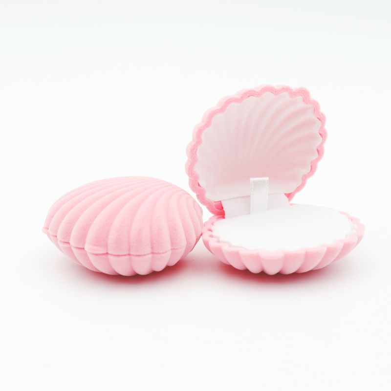 Velvet Lined Shell Ring Box Velvet Lined Shell Ring Box
