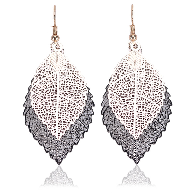 Vintage Luxury Dangle Earrings Vintage Luxury Dangle Earrings