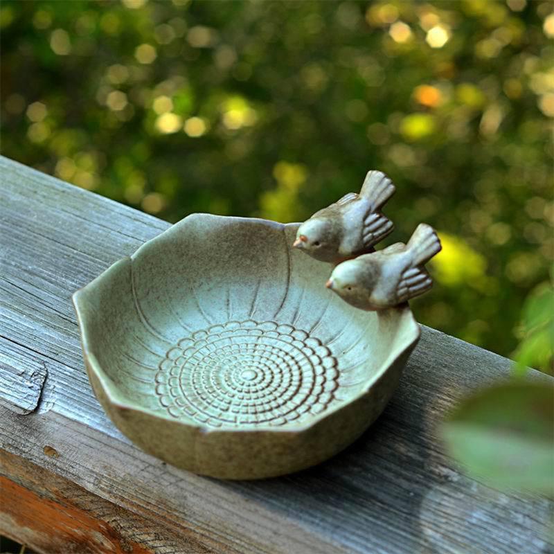 Vintage Style Ceramic Bird Bath Bowl Vintage Style Ceramic Bird Bath Bowl