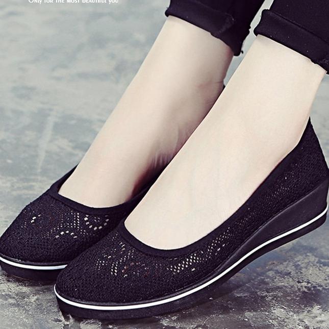 Walking Shoes Ladies Mesh Sandals