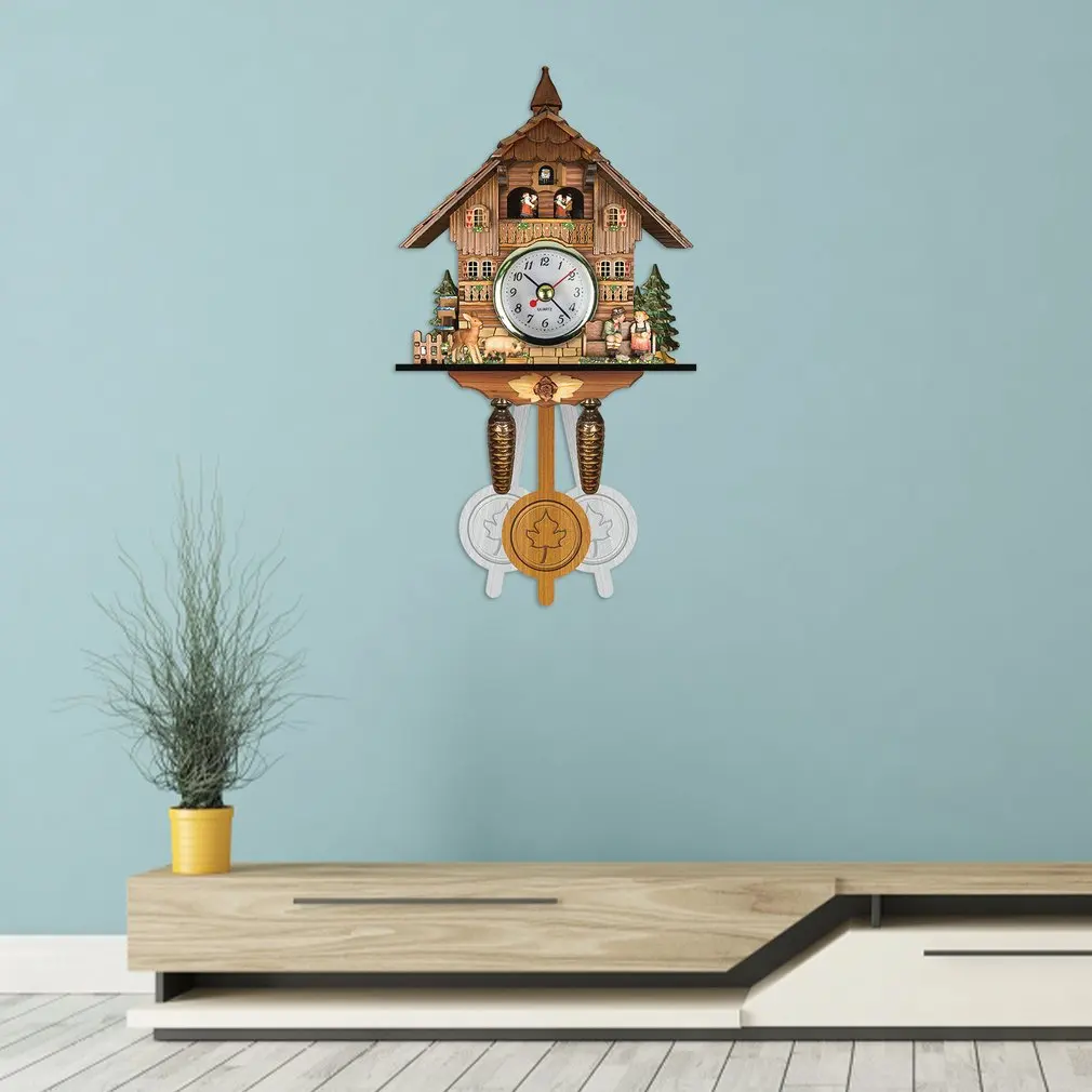Wall Clock Scandinavian Style Wooden Clock Creative Cuckoo Clock Retro Style Clock 3D Chiming Decor Forest Silent Decor