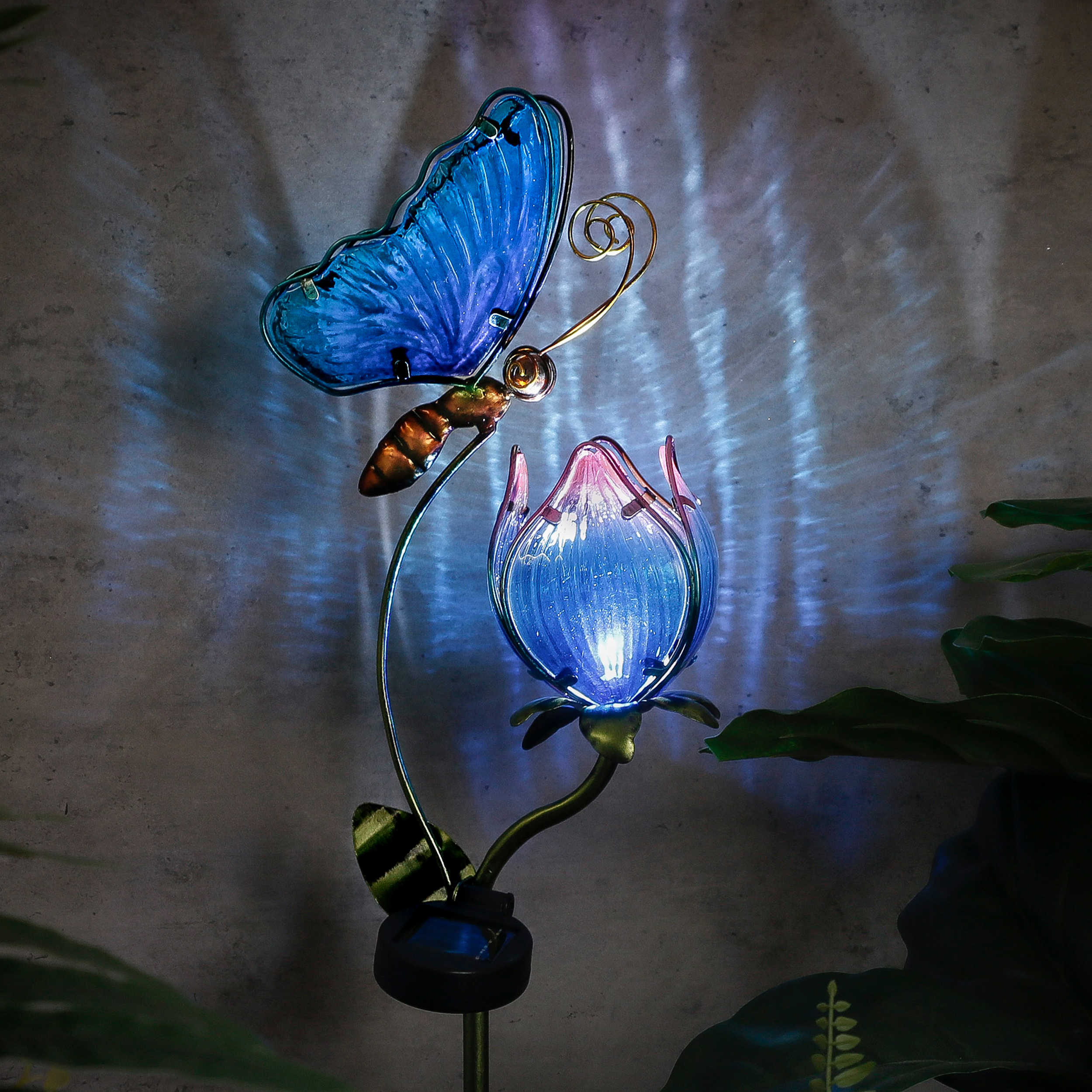 Waterproof Garden Solar Butterfly Light with Flower Waterproof Garden Solar Butterfly Light with Flower
