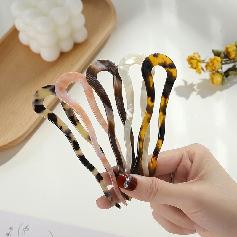 Wavy French Twist Hair Clip Wavy French Twist Hair Clip