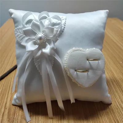 Wedding Ring Cushion with Heart Shaped Holder Wedding Ring Cushion with Heart Shaped Holder