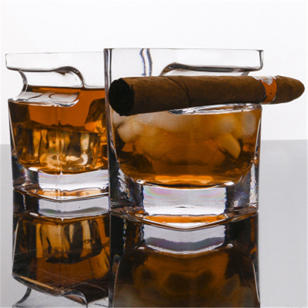 Whiskey Glass With Cigar Holder Whiskey Glass With Cigar Holder