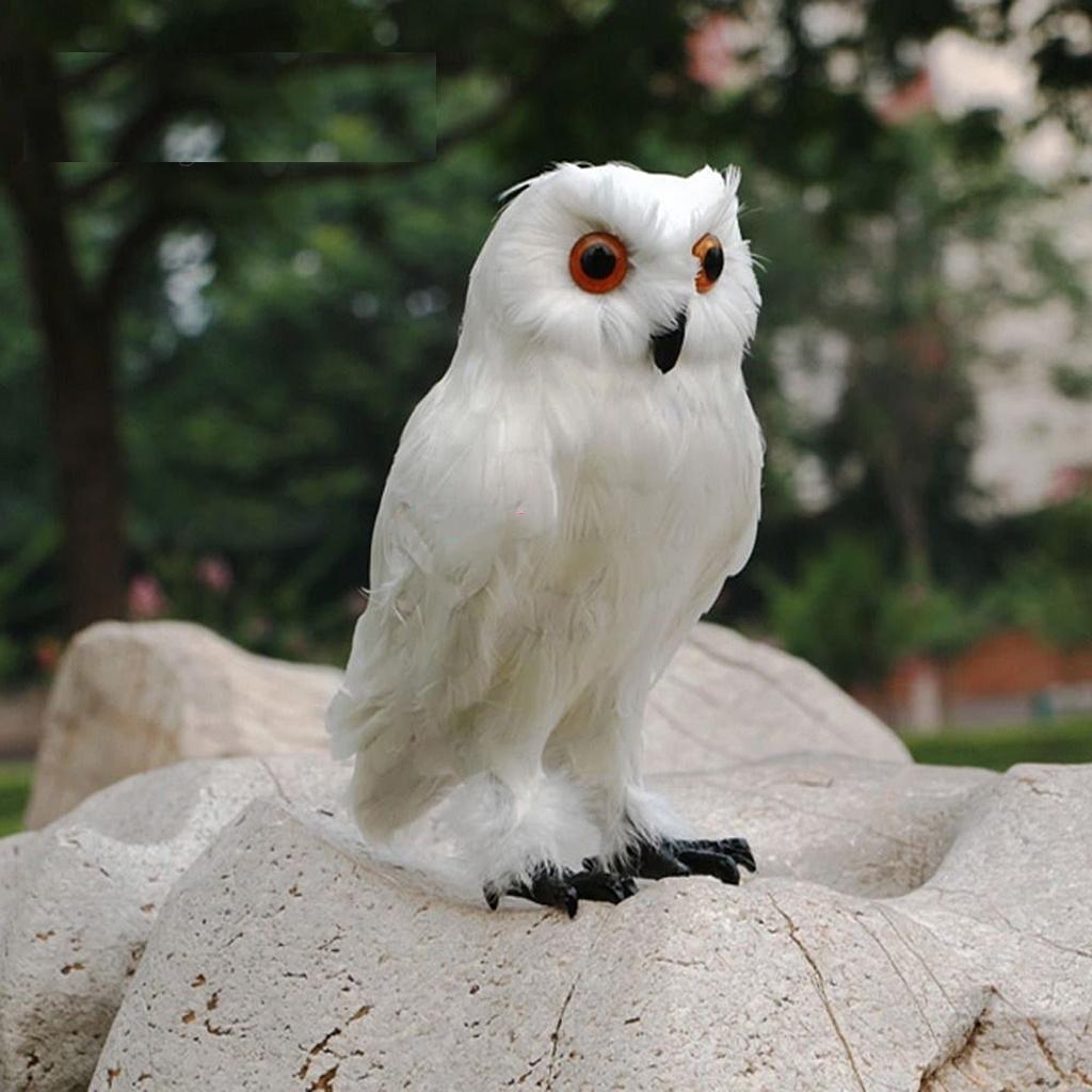 White Feathered Realistic Fake Owl for Garden White Feathered Realistic Fake Owl for Garden
