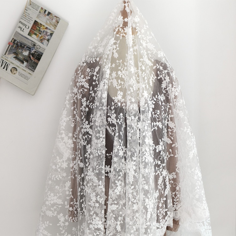 White Lace Embroidered Tablecloth White Lace Embroidered Tablecloth