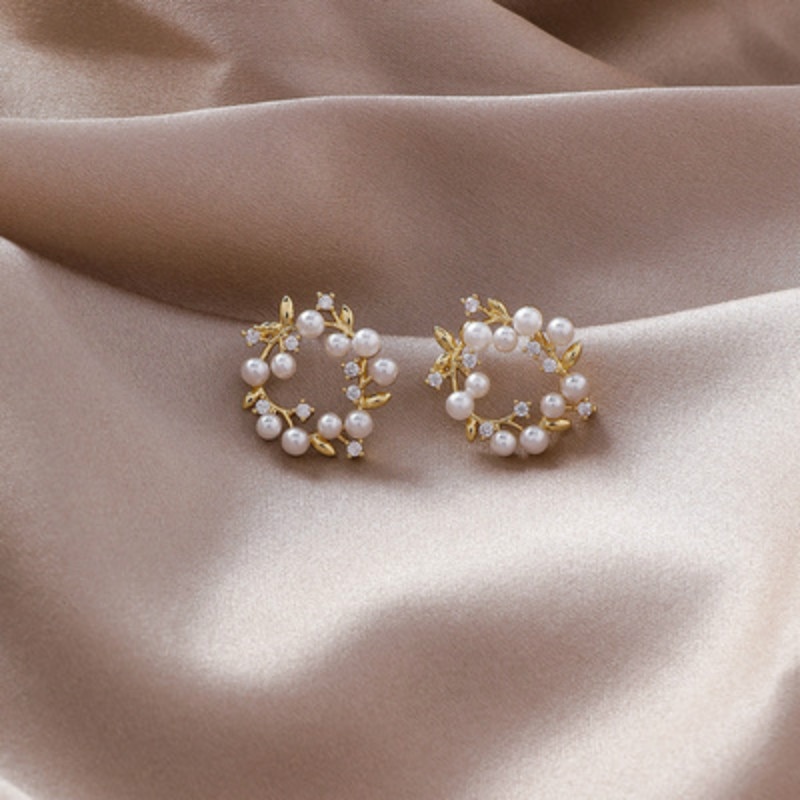 White Pearl Earrings For Women White Pearl Earrings For Women