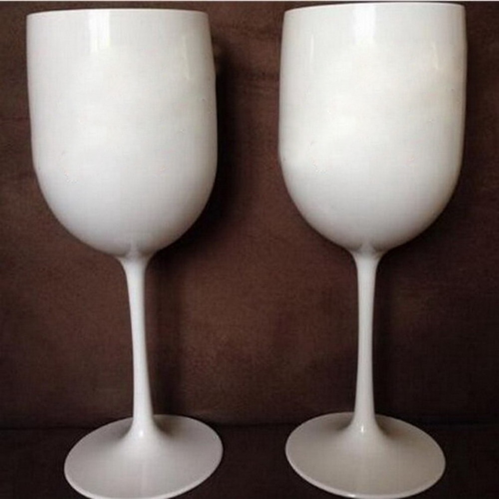 White Plastic Champagne Flutes (2pcs) White Plastic Champagne Flutes (2pcs)