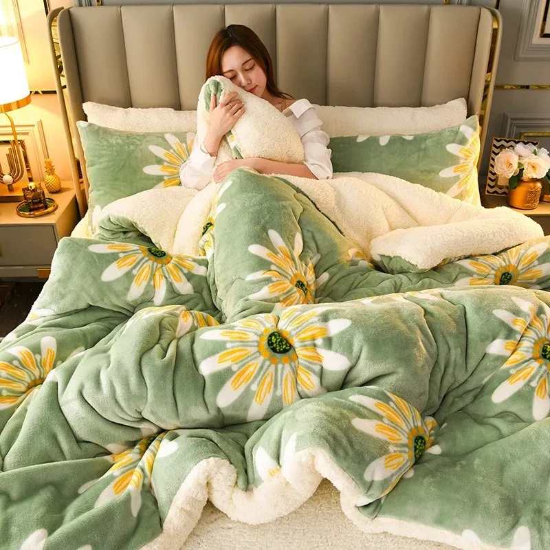 Winter Bedding Thick Quilt Blanket Thickened Warm Flannel Fleece Comforter for Cold Nights Set Bed Duvets Quilts the Winter Bedding Thick Quilt Blanket Thickened Warm Flannel Fleece Comforter for Cold Nights Set Bed Duvets Quilts the
