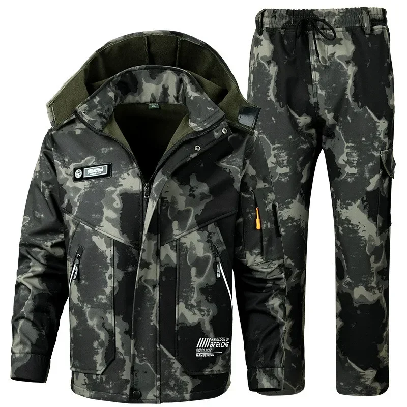 Winter Velvet Thickened Jacket Suit for Men and Women Windproof and Water-proof Outdoor Cold-proof and Warm Work Clothes Winter Velvet Thickened Jacket Suit for Men and Women Windproof and Water-proof Outdoor Cold-proof and Warm Work Clothes
