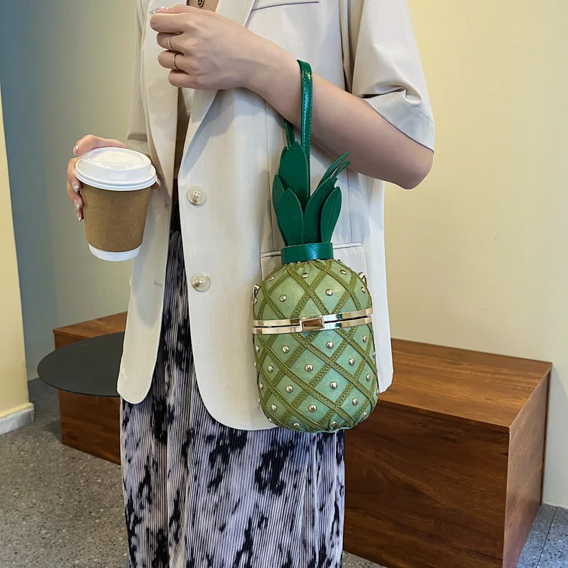 Women Bag Fashion Cute Pineapple Design Shoulder Bag Originality Design Ladys Crossbody Bag Metal Chain Handbag Women Bag Fashion Cute Pineapple Design Shoulder Bag Originality Design Ladys Crossbody Bag Metal Chain Handbag