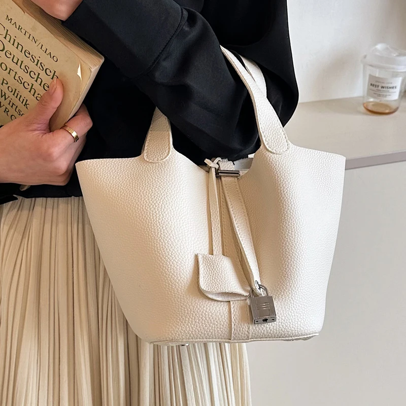 Women's Leather Bucket Bag