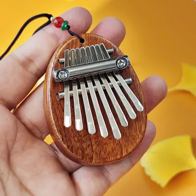 Wood Mini Thumb Piano Musical Toys 8 Tones Portable Beginner Finger Piano