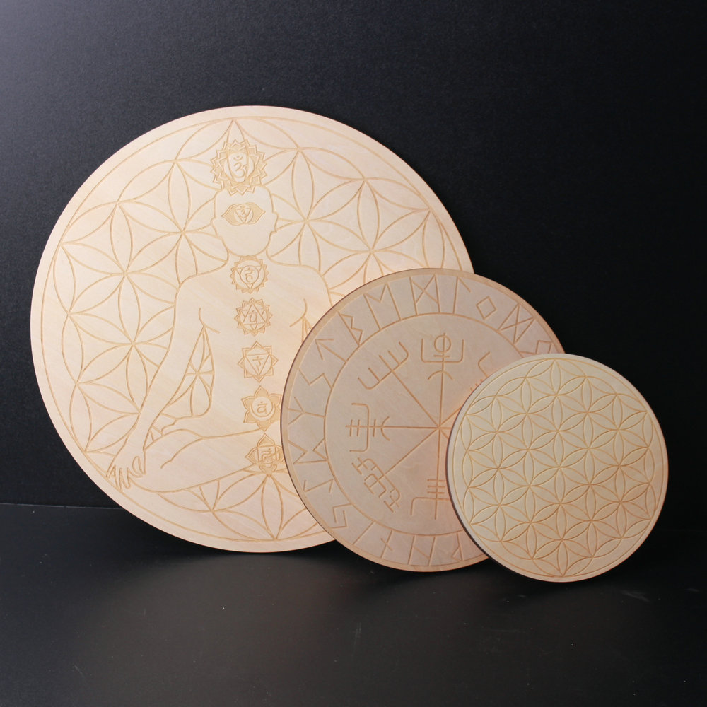 Wooden Carved Crystal Grid Board Wooden Carved Crystal Grid Board
