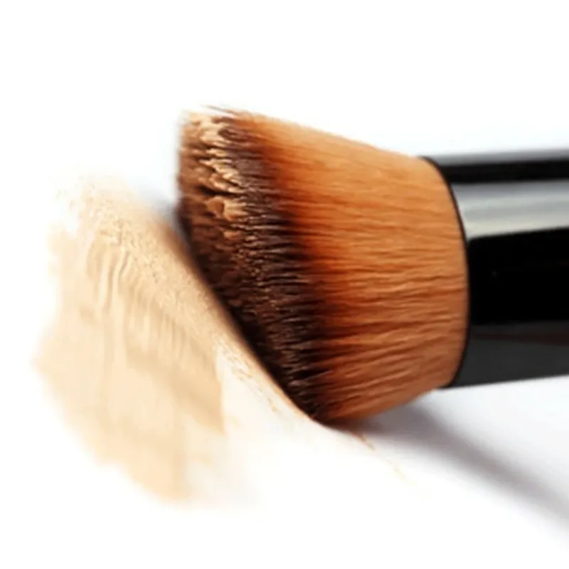 Wooden Handle Flat Top Makeup Brush