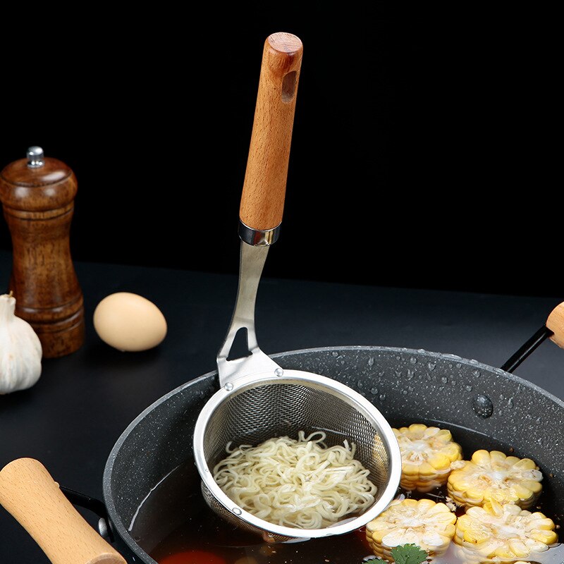 Wooden Handle Ramen Noodle Strainer