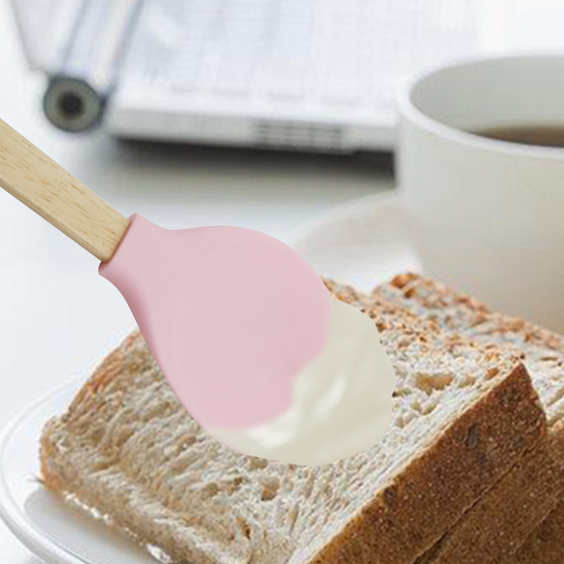 Wooden Handle Silicone Heart Spatula Wooden Handle Silicone Heart Spatula