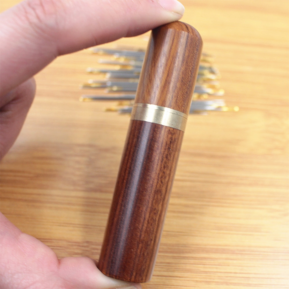 Wooden Sewing Needle Holder Wooden Sewing Needle Holder
