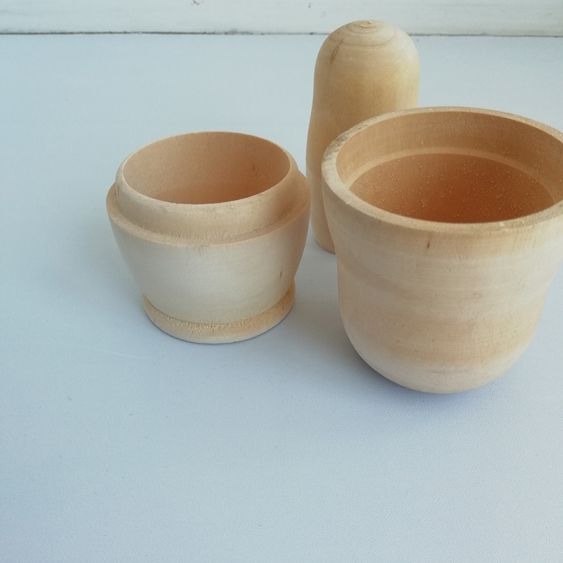 Wooden Unpainted Nesting Dolls (5 pcs) Wooden Unpainted Nesting Dolls (5 pcs)