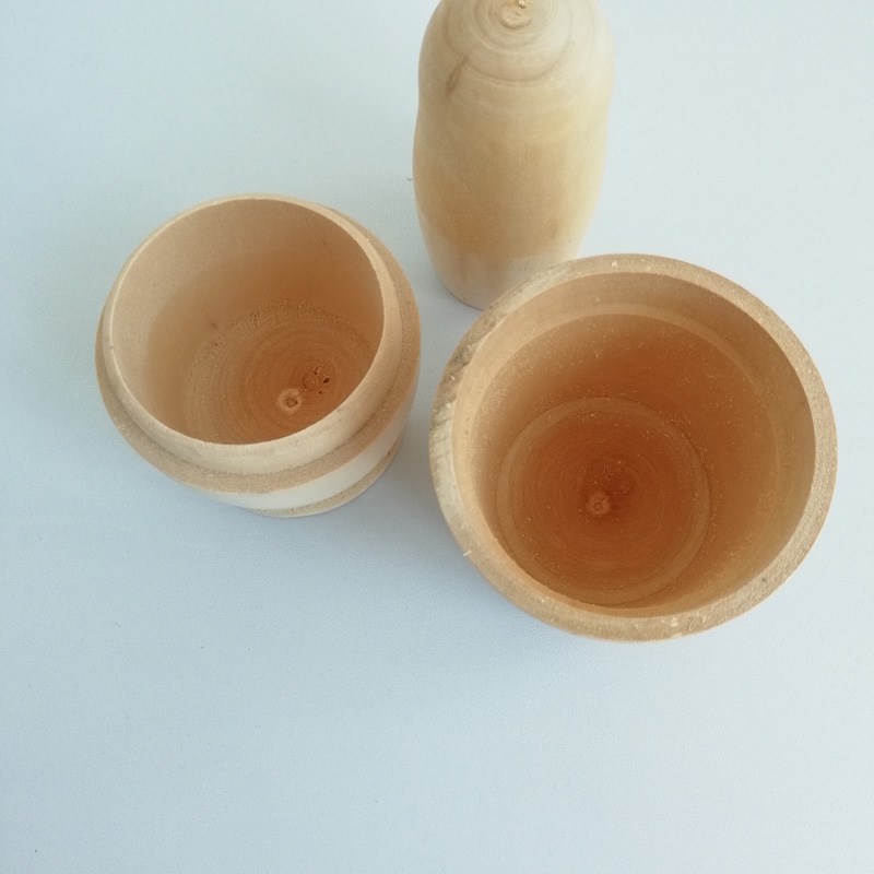 Wooden Unpainted Nesting Dolls (5 pcs) Wooden Unpainted Nesting Dolls (5 pcs)