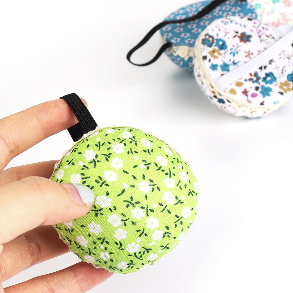 Wrist Pin Cushion Ball Shaped Needle Holder Wrist Pin Cushion Ball Shaped Needle Holder