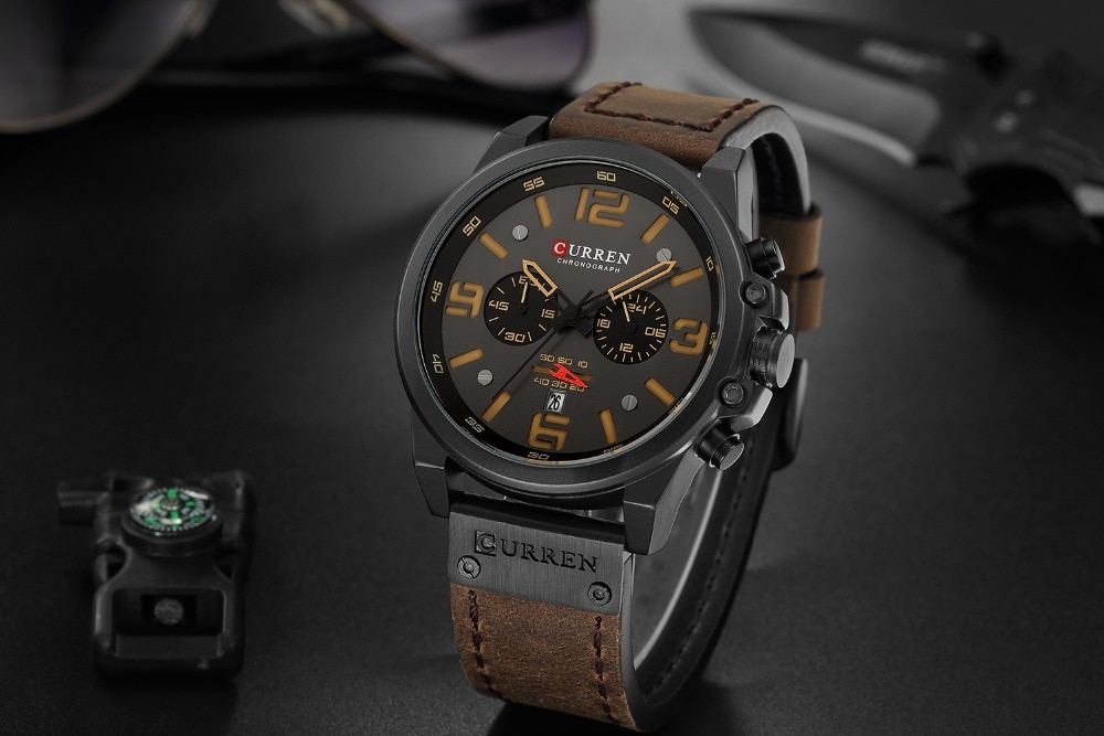 Wrist Watch For Men In Leather Design